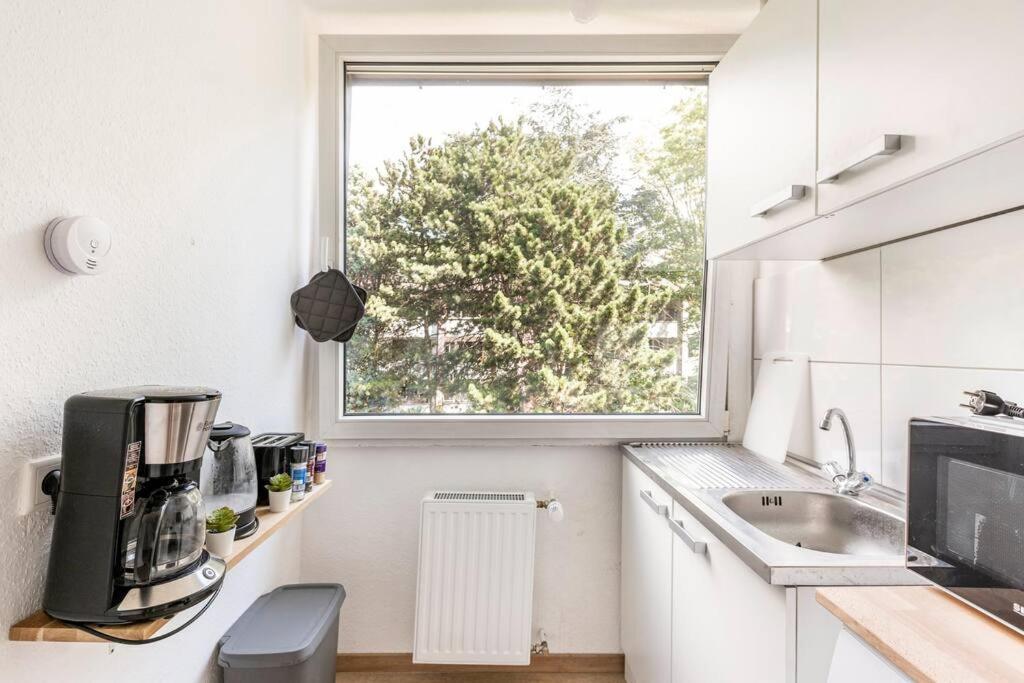 - Heavenly In The Heart Of - 2 Mins Hbf Station - Big Tv & Working Space & Netflix - Duisburg