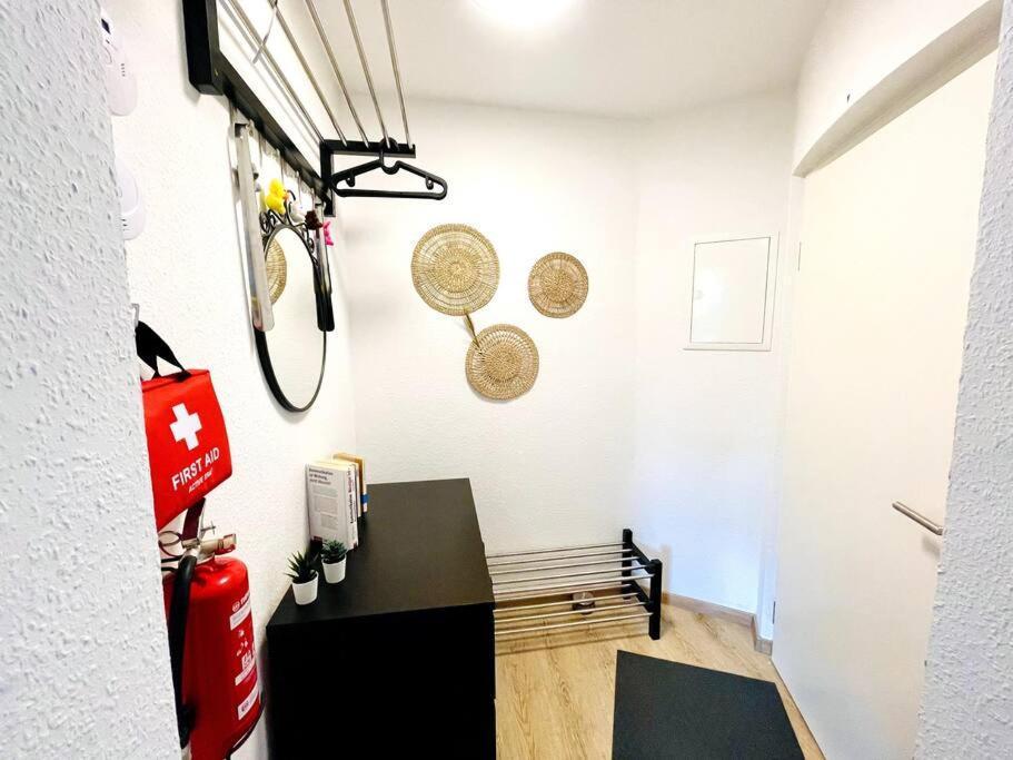 - Heavenly In The Heart Of - 2 Mins Hbf Station - Big Tv & Working Space & Netflix - Appartement
